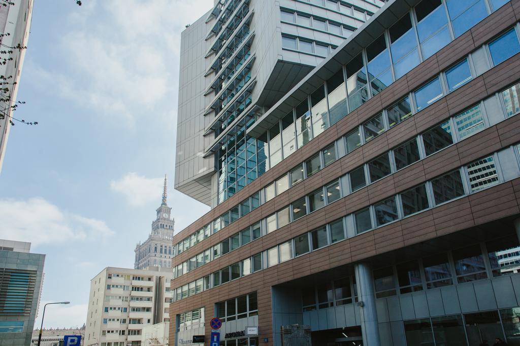 Shortstaypoland Sienna Varsó Kültér fotó